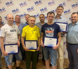 Поздравляем сотрудников с наградами